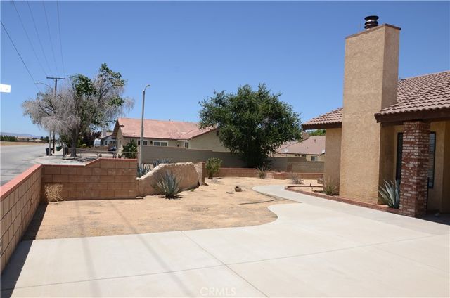 43600 Santa Rosa Circle, Lancaster, CA 93535