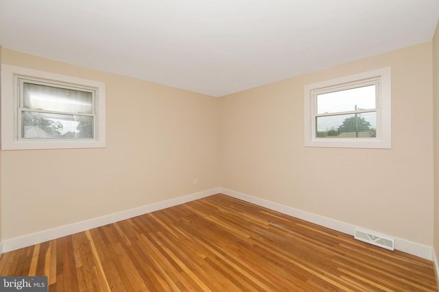 825 LEXINGTON AVE, Turnersville, NJ 08012
