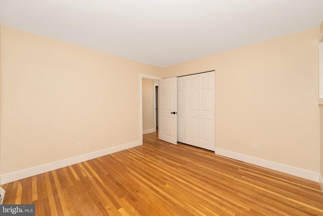 825 LEXINGTON AVE, Turnersville, NJ 08012