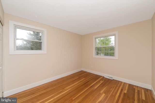 825 LEXINGTON AVE, Turnersville, NJ 08012