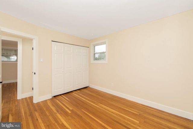825 LEXINGTON AVE, Turnersville, NJ 08012