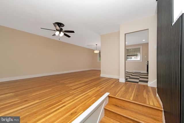 825 LEXINGTON AVE, Turnersville, NJ 08012