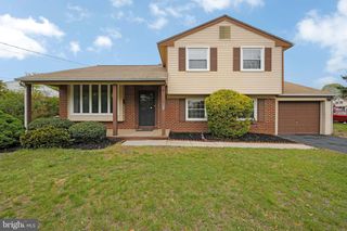 825 LEXINGTON AVE, Turnersville, NJ 08012
