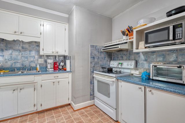 121 Phifer Drive, Spartanburg, SC 29303