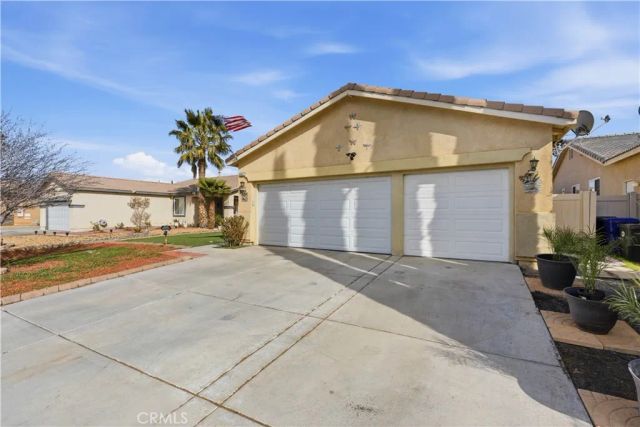 15817 Desert Pass, Adelanto, CA 92301