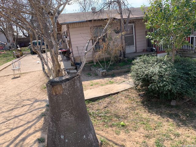 4254 TWIN VLY, Von Ormy, TX 78073