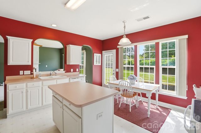 7724 Dinniston Drive, Huntersville, NC 28078