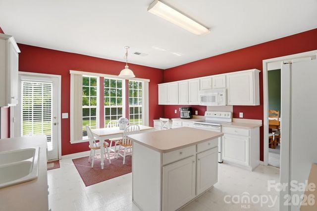 7724 Dinniston Drive, Huntersville, NC 28078