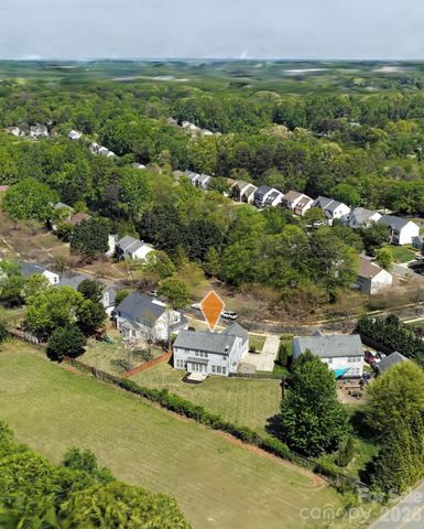 7724 Dinniston Drive, Huntersville, NC 28078