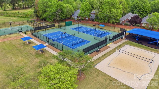 7724 Dinniston Drive, Huntersville, NC 28078