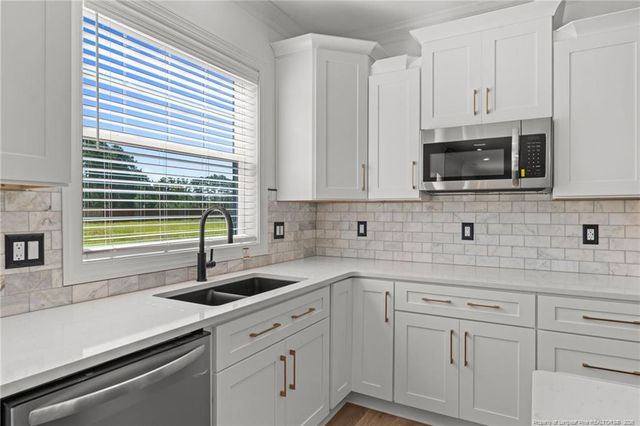 73 Magnolia Grove Way, Cameron, NC 28326