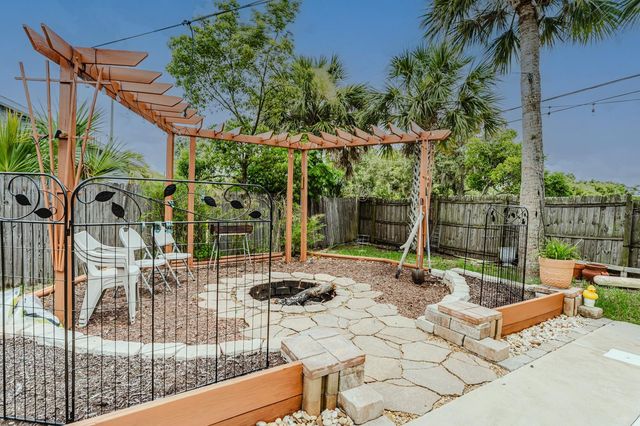 212 SUMMERSET DRIVE, Apopka, FL 32712