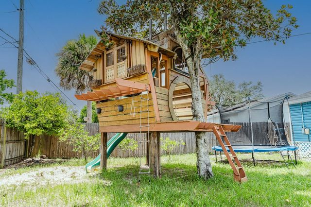 212 SUMMERSET DRIVE, Apopka, FL 32712
