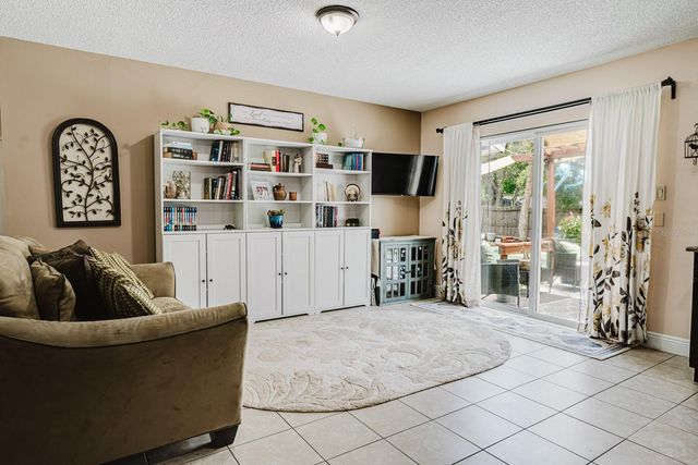 212 SUMMERSET DRIVE, Apopka, FL 32712