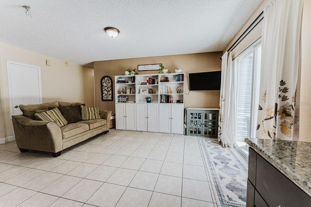 212 SUMMERSET DRIVE, Apopka, FL 32712