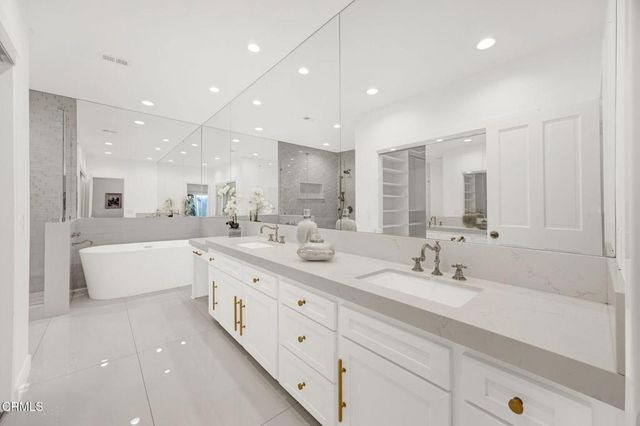 4655 Club View Drive, Westlake Village, CA 91362