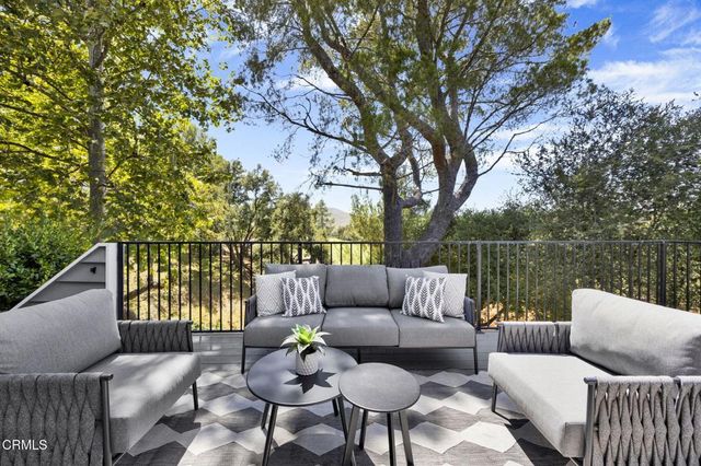 4655 Club View Drive, Westlake Village, CA 91362