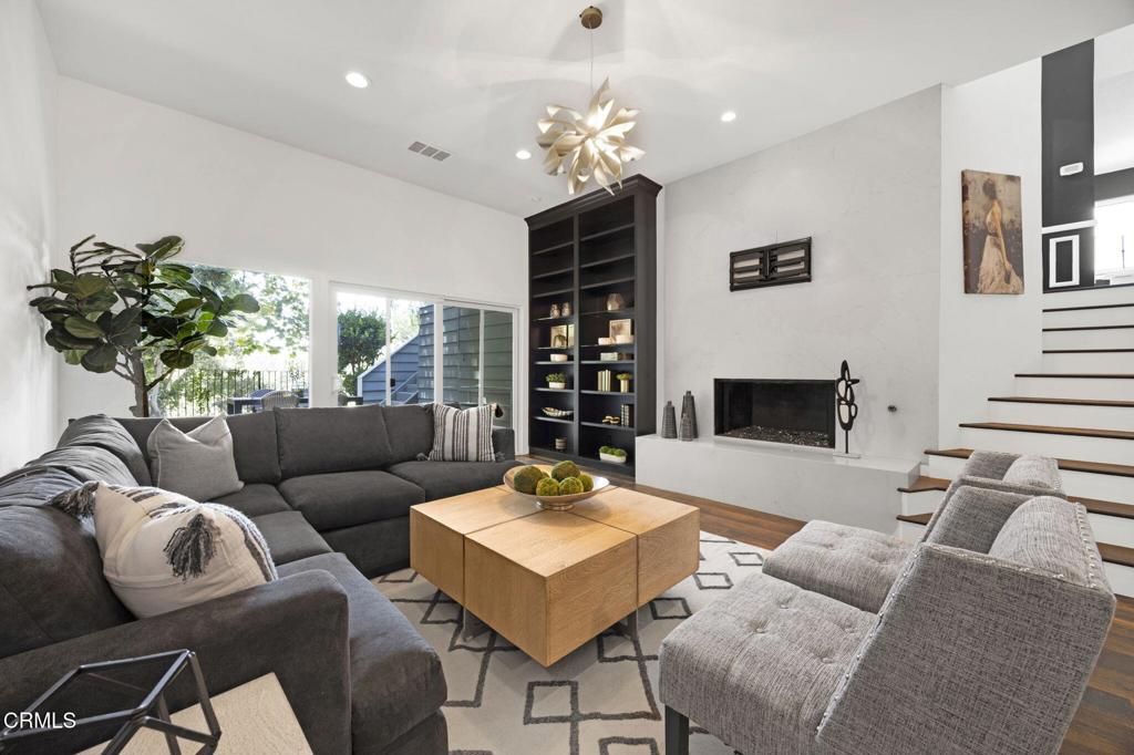 4655 Club View Drive, Westlake Village, CA 91362