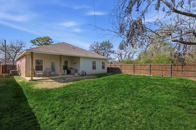 5179 Charlene Street, Fort Worth, TX 76105