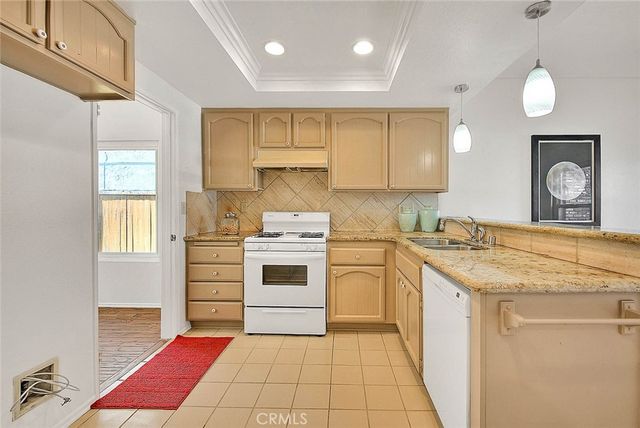 4 Carson, Irvine, CA 92620