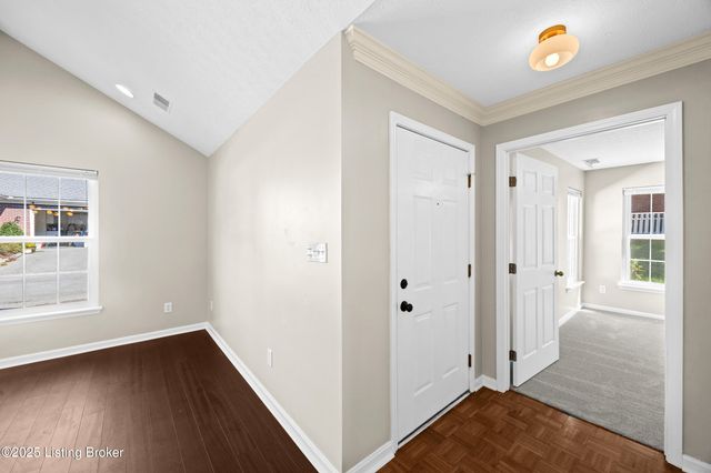 6202 Apple Cider Dr, Louisville, KY 40219