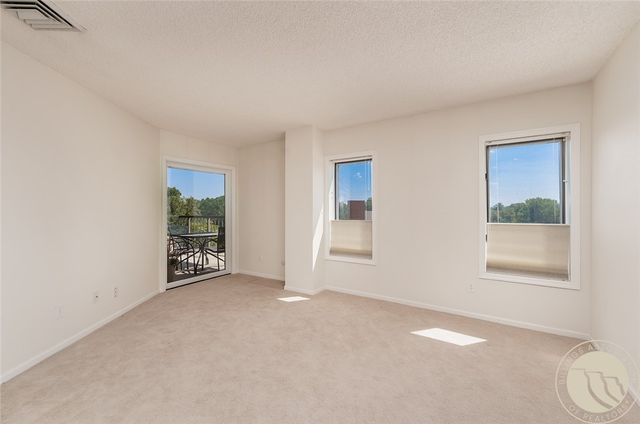 1400 Poly Drive 4D, Billings, MT 59102