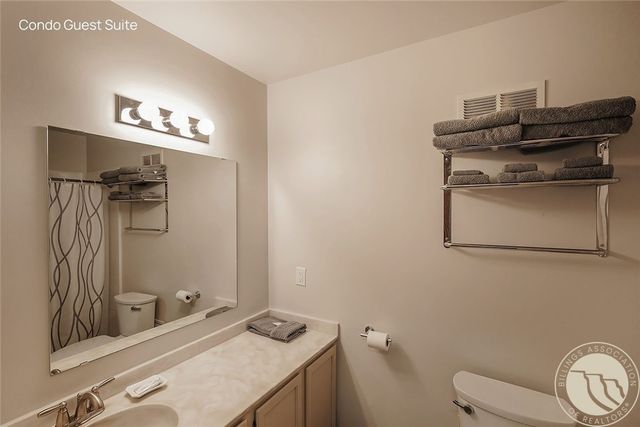 1400 Poly Drive 4D, Billings, MT 59102