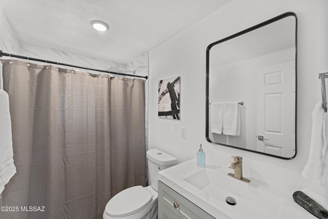 16620 S Delgado Road, Sahuarita, AZ 85629