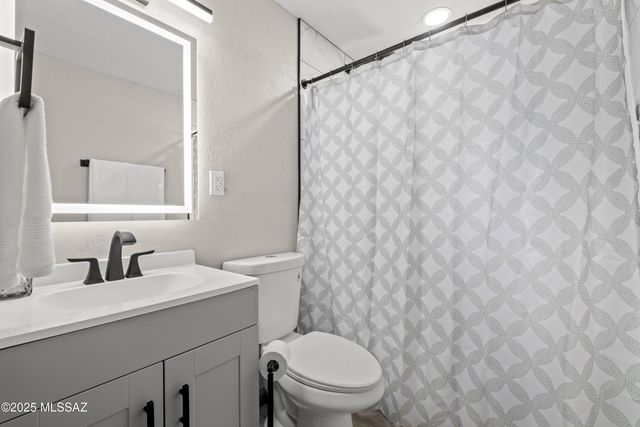 16620 S Delgado Road, Sahuarita, AZ 85629