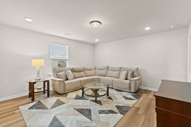 313 Lucca Drive, Summerville, SC 29486