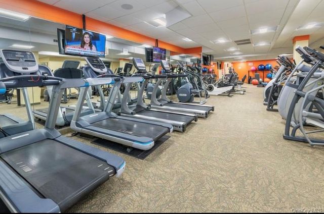 1 BAY CLUB Drive 21K, Bayside, NY 11360