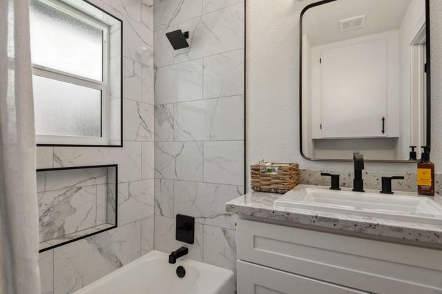 3007 Columbia Street, Houston, TX 77018