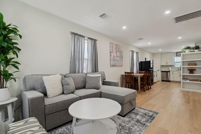 3007 Columbia Street, Houston, TX 77018