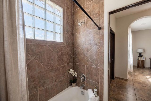 705 Chihuahua Road NE, Rio Rancho, NM 87144