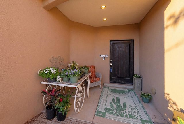 705 Chihuahua Road NE, Rio Rancho, NM 87144