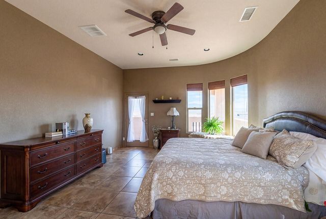 705 Chihuahua Road NE, Rio Rancho, NM 87144