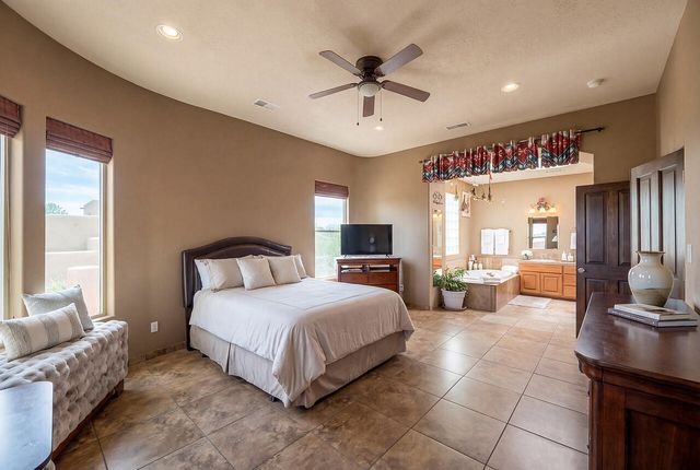 705 Chihuahua Road NE, Rio Rancho, NM 87144