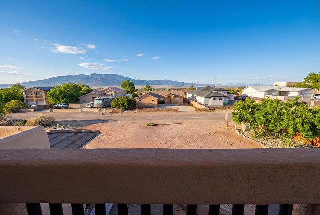 705 Chihuahua Road NE, Rio Rancho, NM 87144