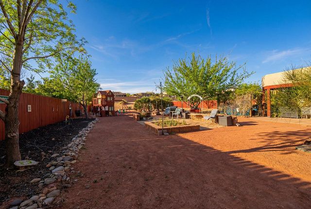 705 Chihuahua Road NE, Rio Rancho, NM 87144