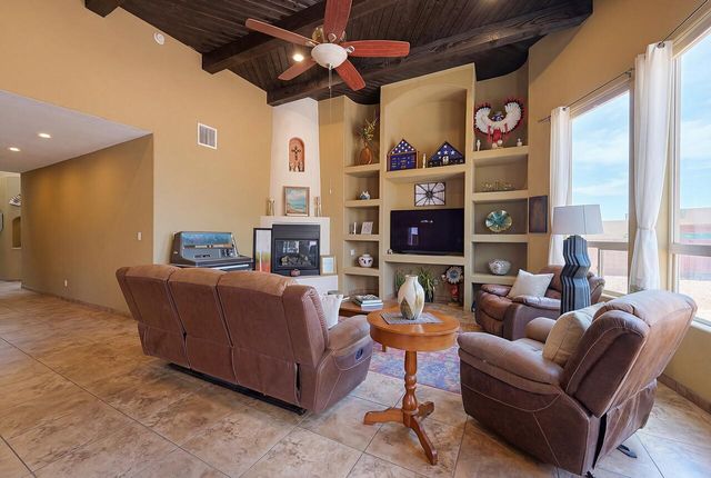 705 Chihuahua Road NE, Rio Rancho, NM 87144