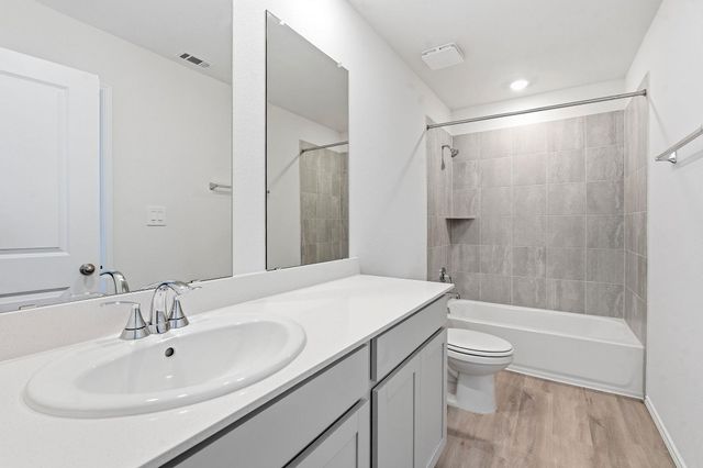 164 Cinnabar LN 1, Kyle, TX 78640