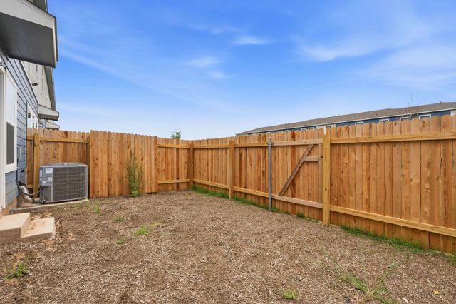 164 Cinnabar LN 1, Kyle, TX 78640