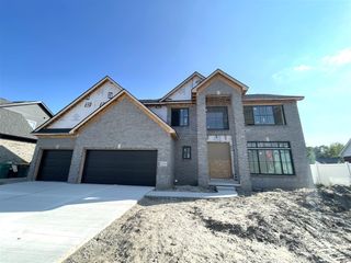 23379 Primrose Lane, Brownstown, MI 48183