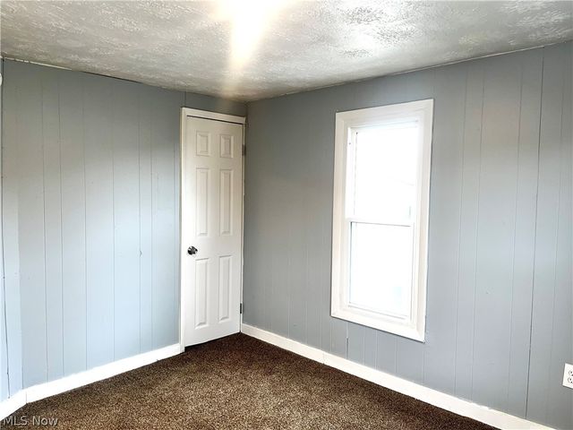 2291 11th Street SW, Akron, OH 44314