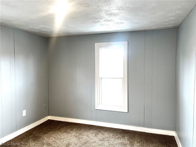 2291 11th Street SW, Akron, OH 44314