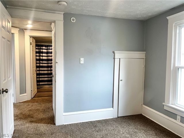 2291 11th Street SW, Akron, OH 44314