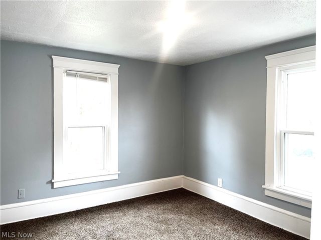 2291 11th Street SW, Akron, OH 44314