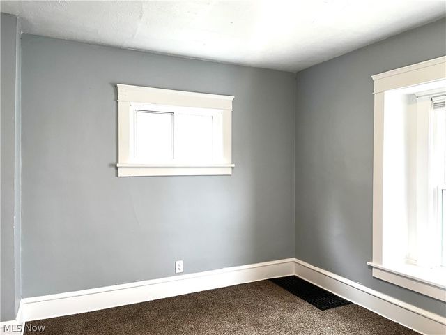 2291 11th Street SW, Akron, OH 44314