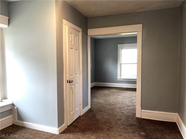 2291 11th Street SW, Akron, OH 44314