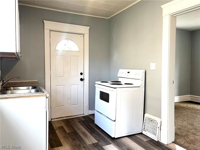 2291 11th Street SW, Akron, OH 44314